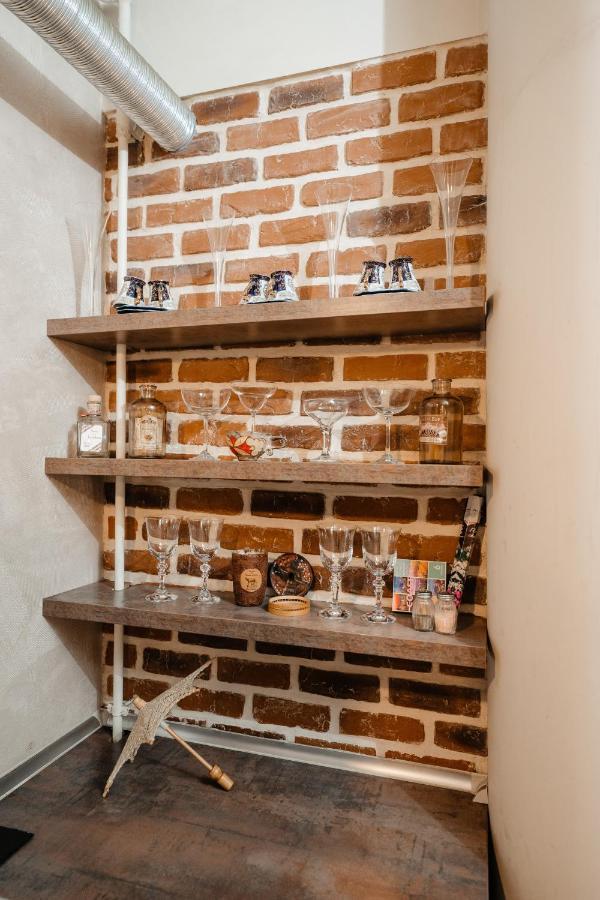 Bright And Cozy Design Apt With Office Apartment Cluj-Napoca Ngoại thất bức ảnh
