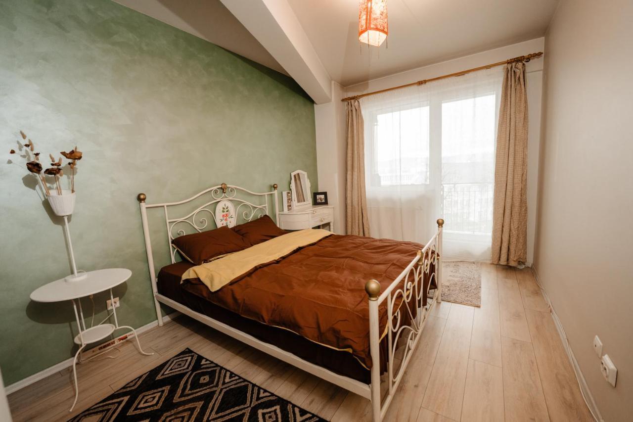 Bright And Cozy Design Apt With Office Apartment Cluj-Napoca Ngoại thất bức ảnh